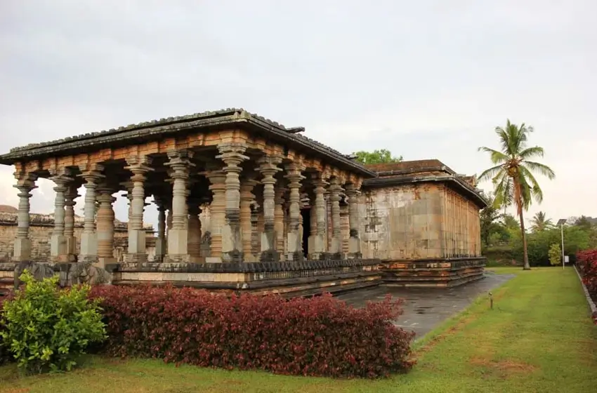 belavadi veeranarayana temple lathe turned pillars