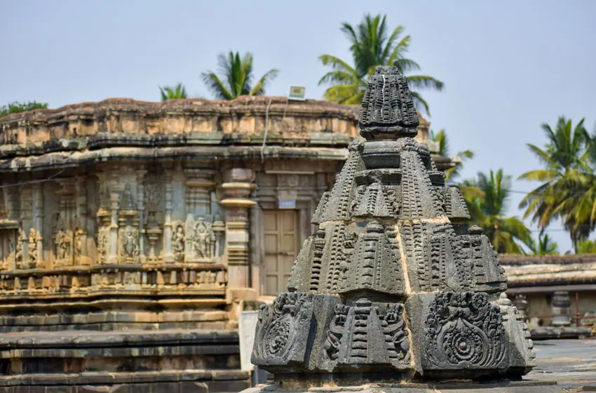 belur chennakesava temple miniature shikhara carvings
