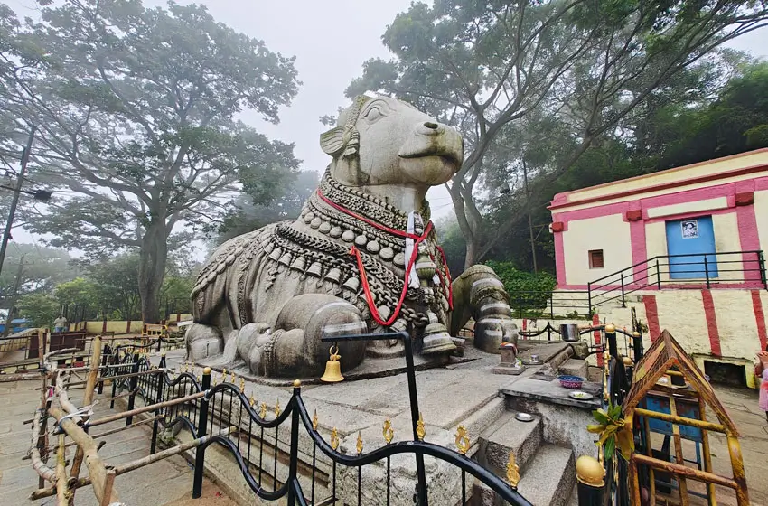 nandi temple monolithic bull statue bengaluru