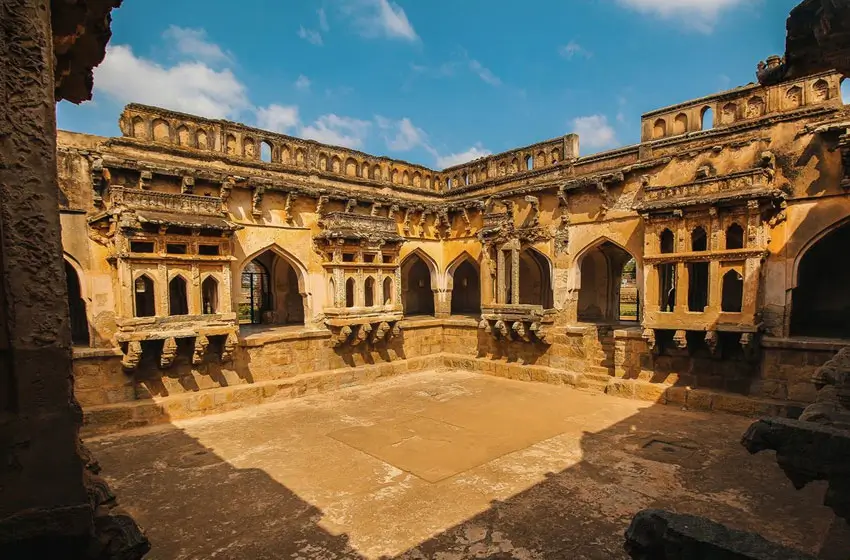 Queens bath hampi historic royal chamber view