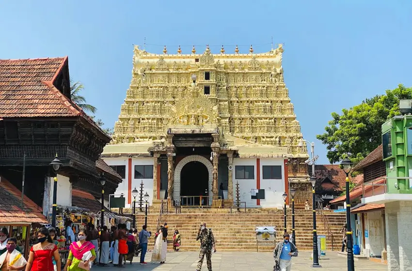 sree padmanabhaswamy temple gopuram entrance view