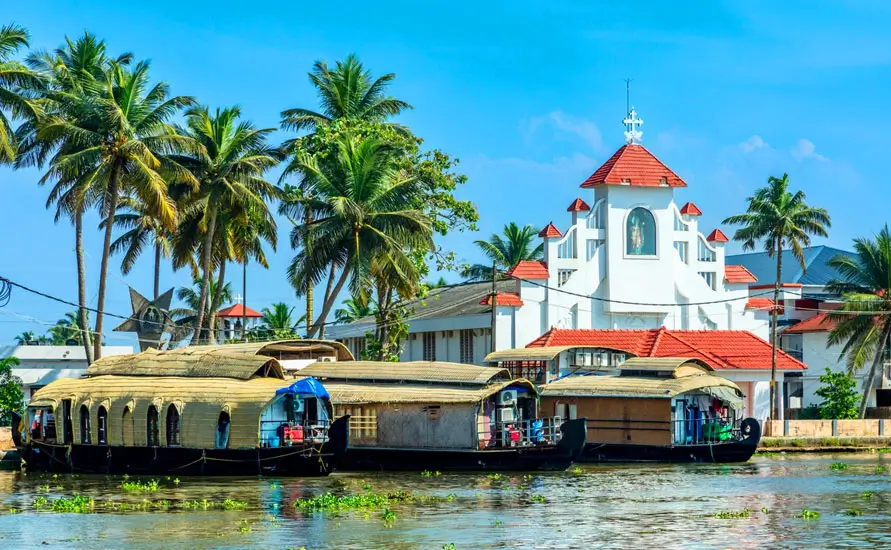Luxury Honeymoon Tour in Kerala